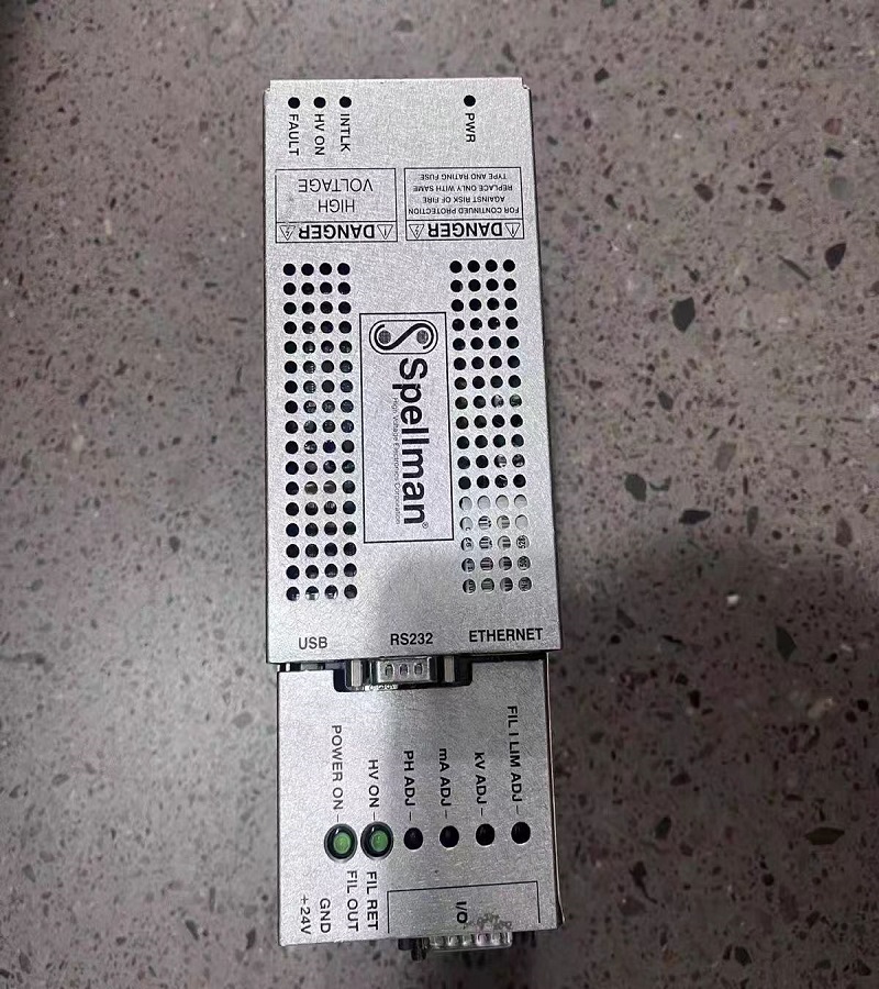 spellman斯派曼高壓電源及安全信息 瞬態(tài)短路電流和常態(tài)短路電流有什么區(qū)別？ 典型高壓電源的輸出部分電容性的，這導(dǎo)致它存儲電力。當(dāng)電源的輸出發(fā)生短路時，存儲在倍增器電容中的電力即釋放出來。對短路電流幅度的唯一限制是與放電電路串聯(lián)的電阻。所有斯派曼電源都有內(nèi)置的輸出限定組件，它們將瞬態(tài)放電電流限制到限定值。瞬態(tài)短路電流由輸出電壓設(shè)定值除以與放電路徑串聯(lián)的電阻來確定。放電事件存在的時間量（及其衰減率）由電容量和放電電路中的電阻決定。 當(dāng)電源的輸出發(fā)生短路時，會出現(xiàn)瞬態(tài)短路電流。 一旦輸出電容被放電，附加輸出電流只能來自電源自身的電力生成電路。為了防止這種情況發(fā)生，電源將會感應(yīng)到因這種短路條件發(fā)生的輸出電流上升，并將自動切換到電流模式來將輸出電流調(diào)節(jié)到設(shè)定的當(dāng)前值。 概括來說，瞬態(tài)短路電流是電源的電容放電時的電流脈沖，而常態(tài)短路電流是由電源的電流模式設(shè)置和控制的電流水平。